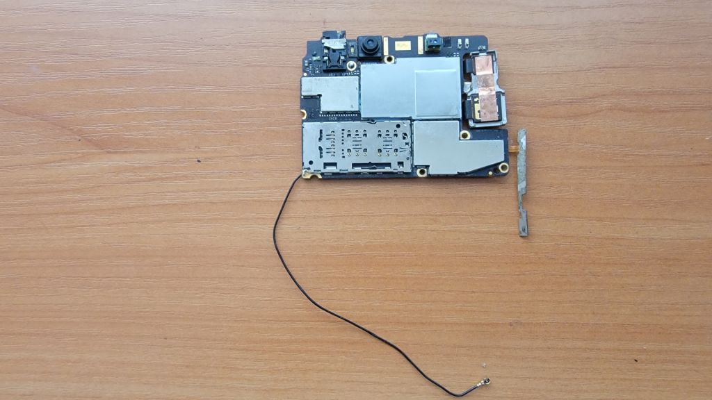 Xiaomi M1803E6G - фото фото фото 1