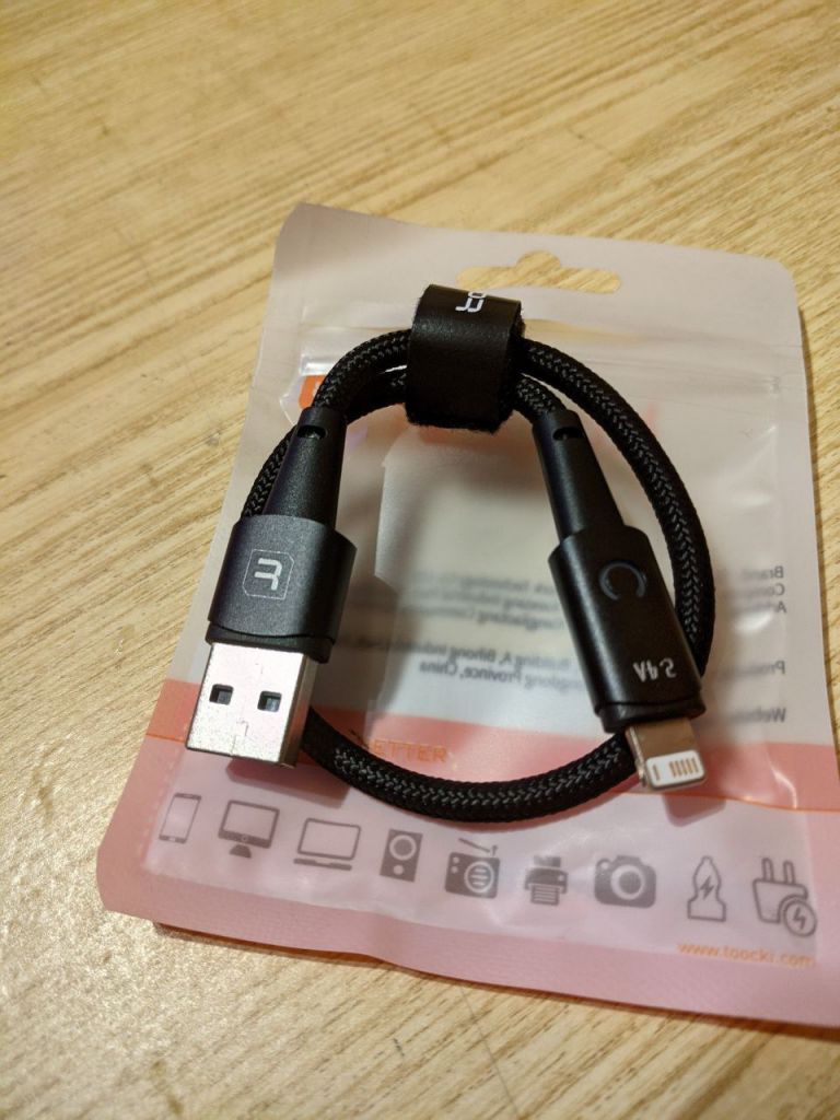 Кабель toocki USB-Lightning 0,25M для iPhone, 2.4А с led-индикатором - фото фото фото 4