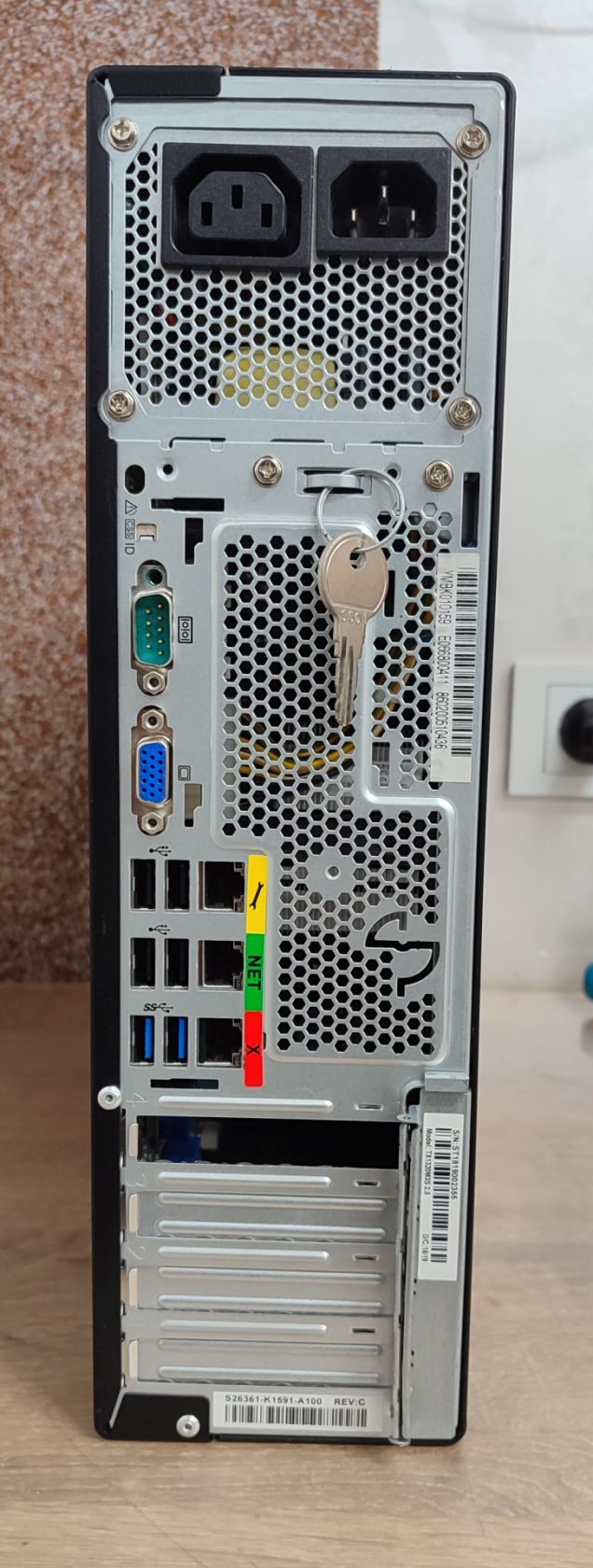 Ультрамалий сервер Fujitsu Primergy TX1320 M3   (DDR4) - робочий - фото фото фото 4
