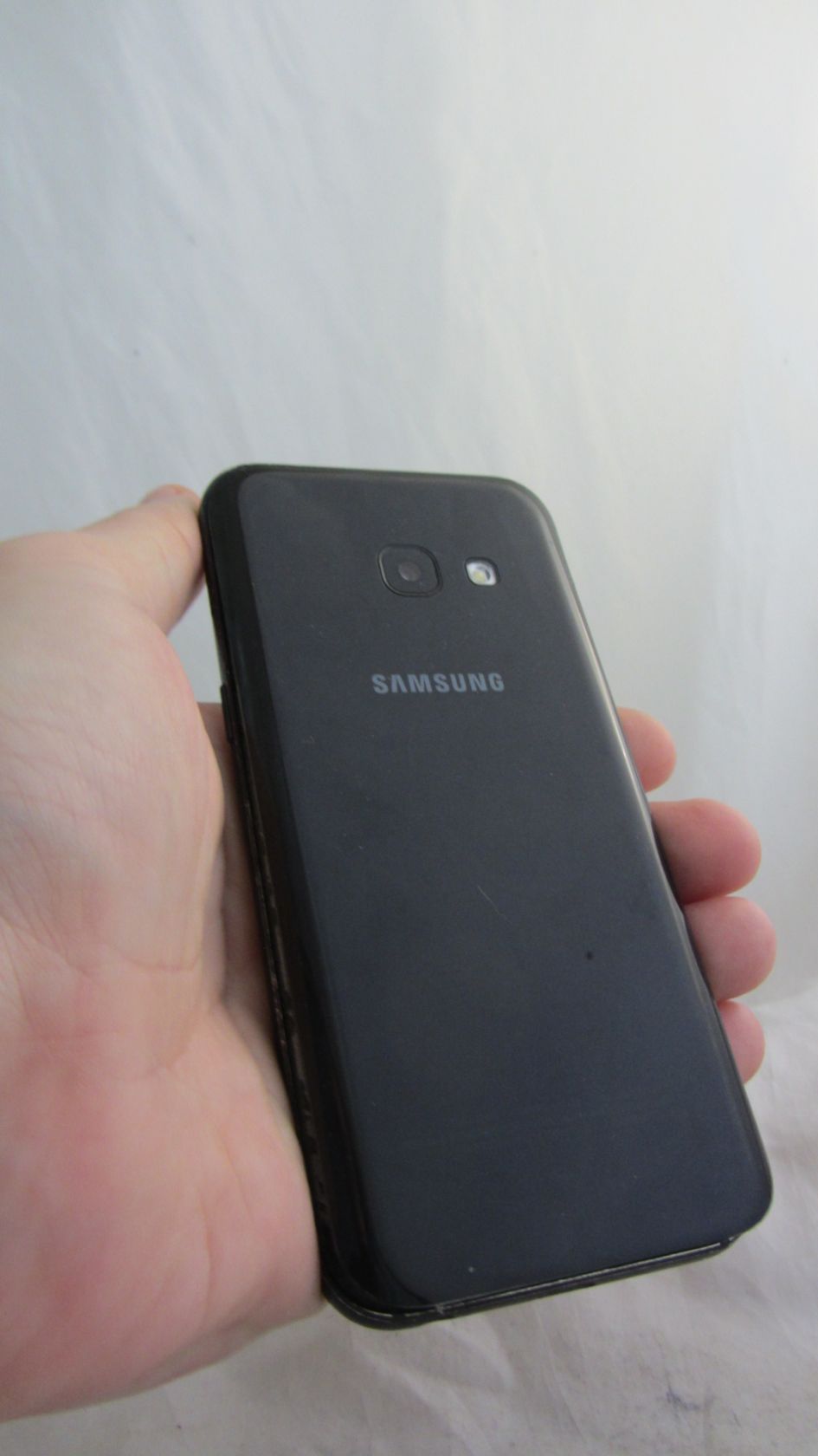 Samsung Galaxy A3 2017 Duos   (SM-A320FL) Black - фото фото фото 3