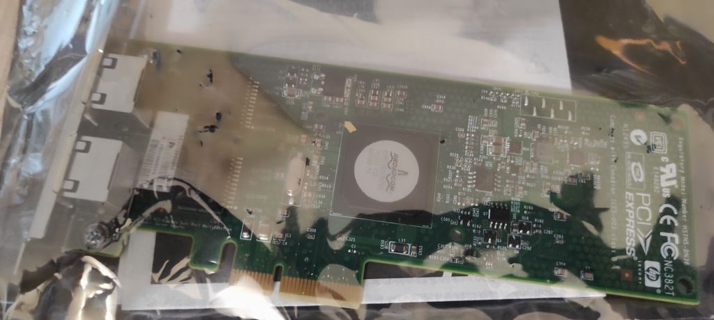 Сетевая карта HP NC382T PCIE Dual Port Gigabit ADldapyer - фото фото фото 0