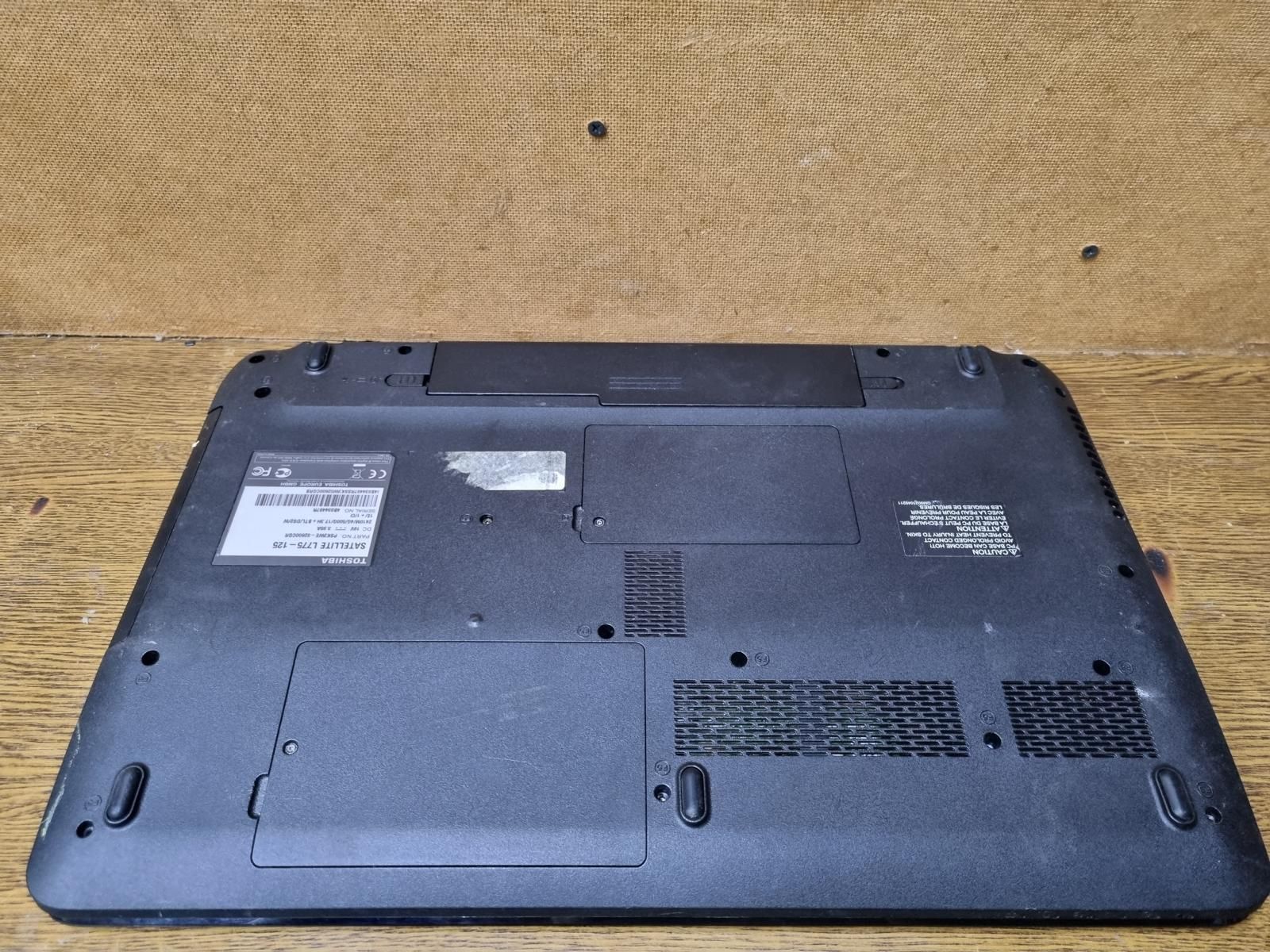 T50 Ноутбук Toshiba L775 - фото фото фото 6