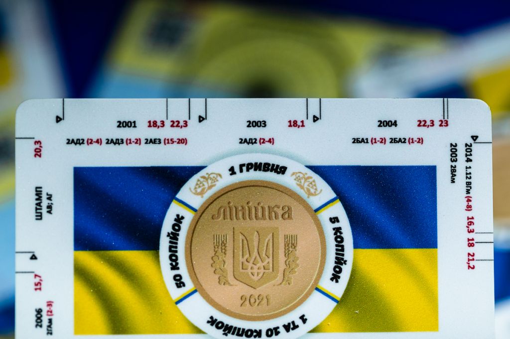 Нумизматическая линейка НОВИНКА !Инструмент для поиска редких монет Украины - фото фото фото 9