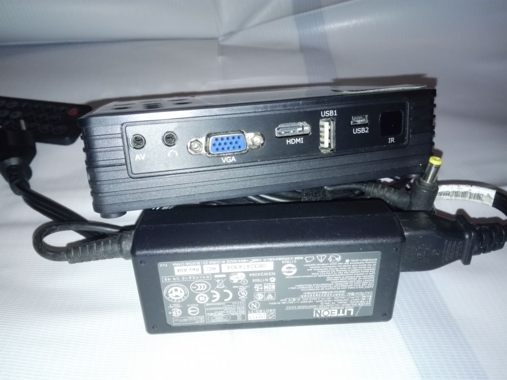 LED DLP HD проектор с Android AAXA, яркость  550 люмен. - фото фото фото 5