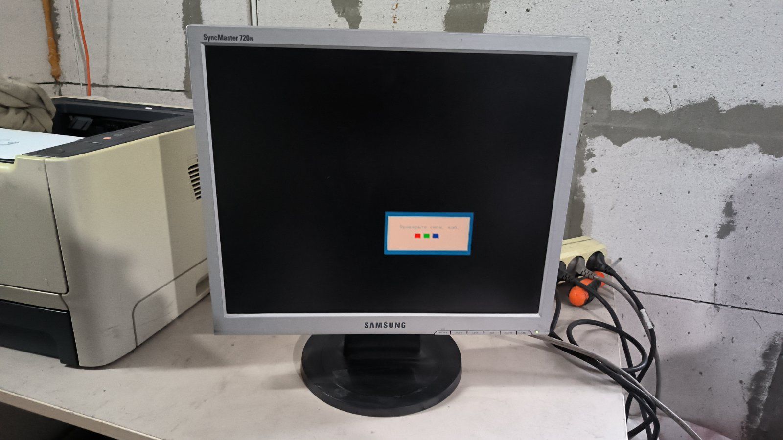 Монітор SAMSUNG 720N - фото фото фото 0