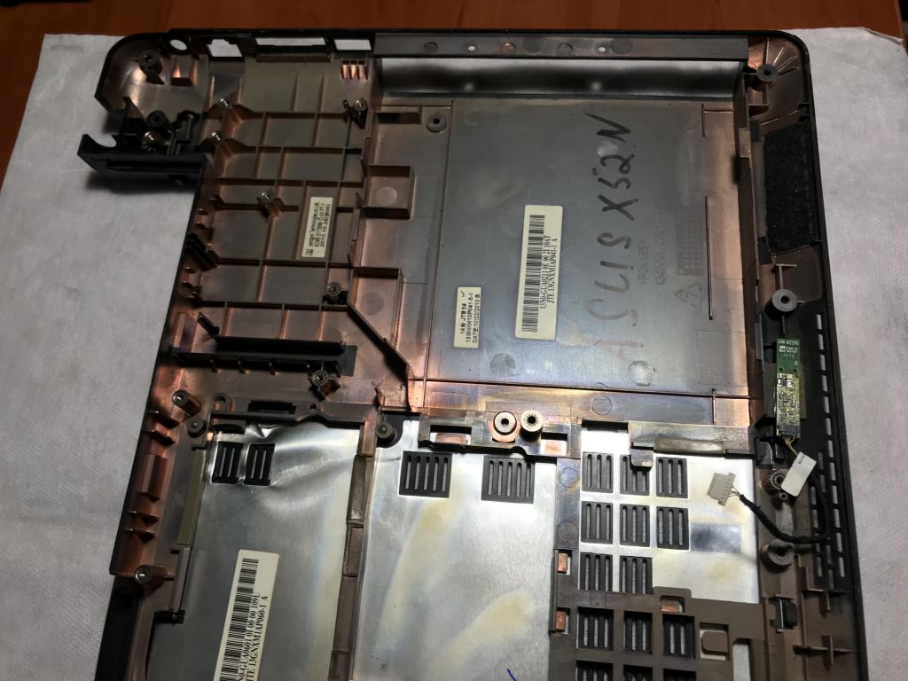 ASUS X52N низ корпуса (дно) - фото фото фото 2
