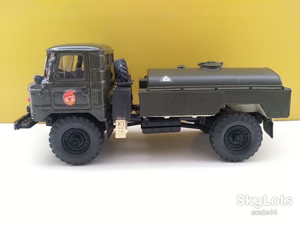 ГАЗ 66 бочка.1/43 - фото фото фото 1