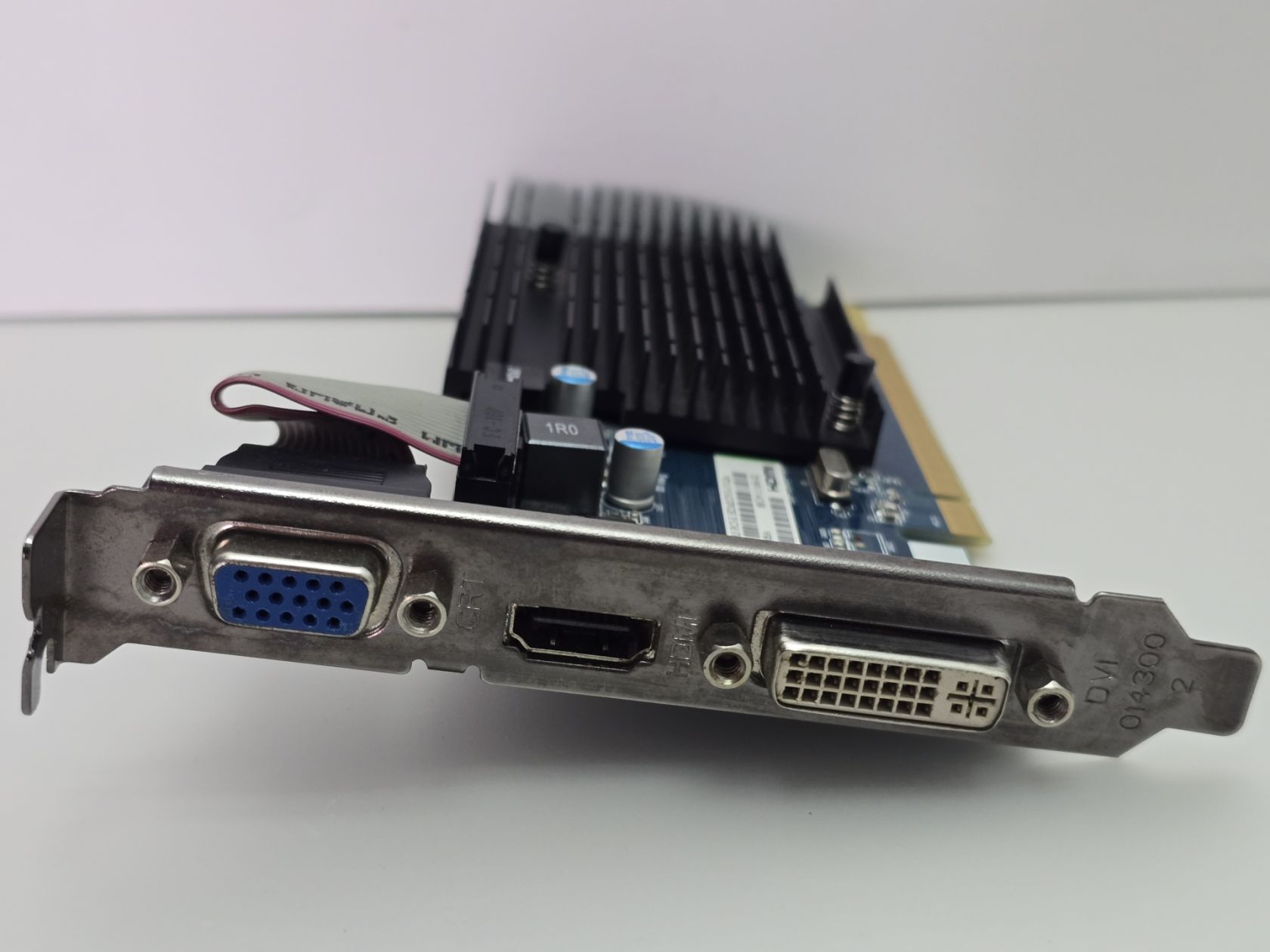 Відеокарта Sapphire Radeon HD 5450 1GB   (GDDR3,64 Bit,PCI-Ex,Б/у) - фото фото фото 1