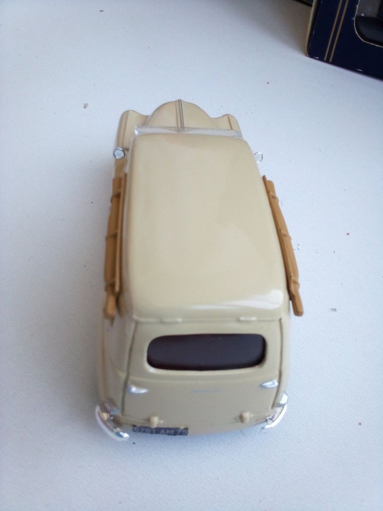 Vitesse 1/43 - Renault Colorale Savane Beige 1950 - фото фото фото 3