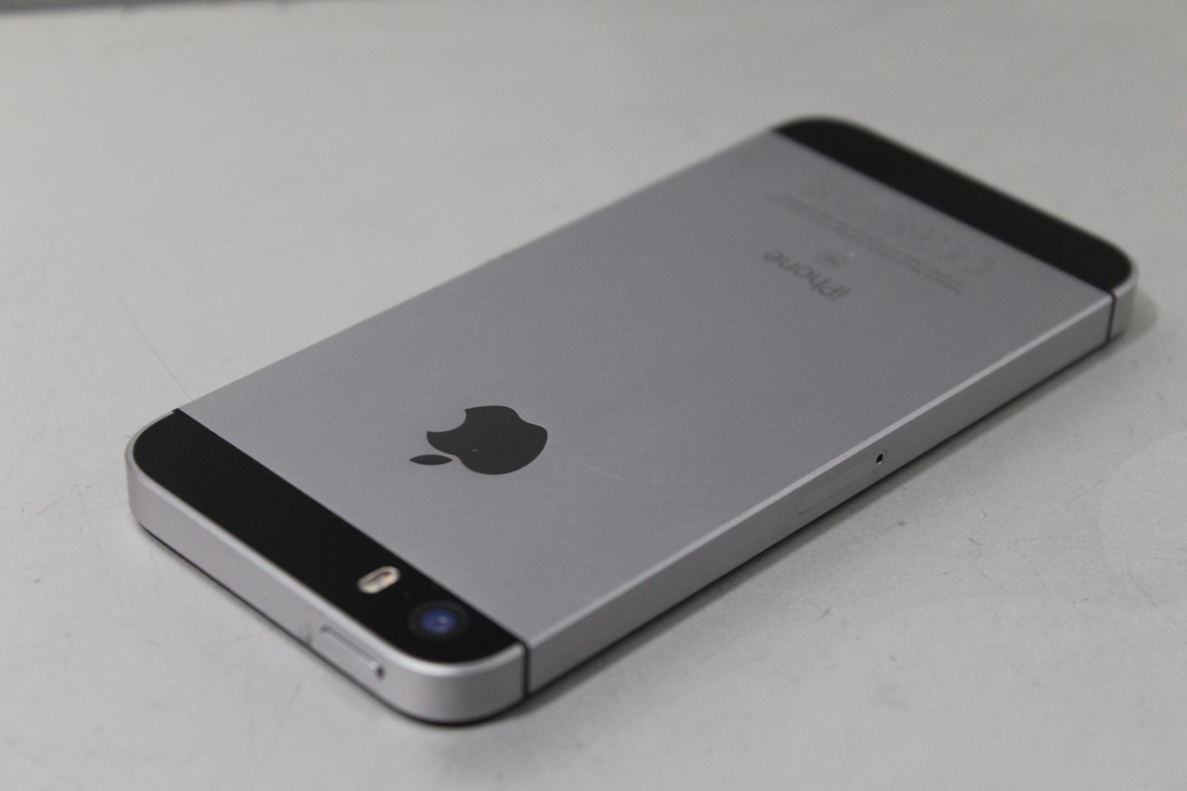 Мобильный телефон №2833  Apple iPhone 5 SE  32Gb  A1723 - фото фото фото 6