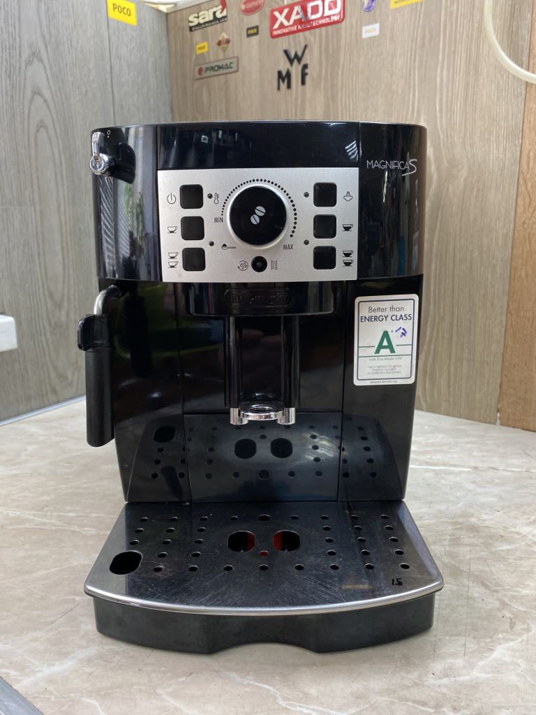 Кавомашина DeLonghi Magnifica S - фото фото фото 3
