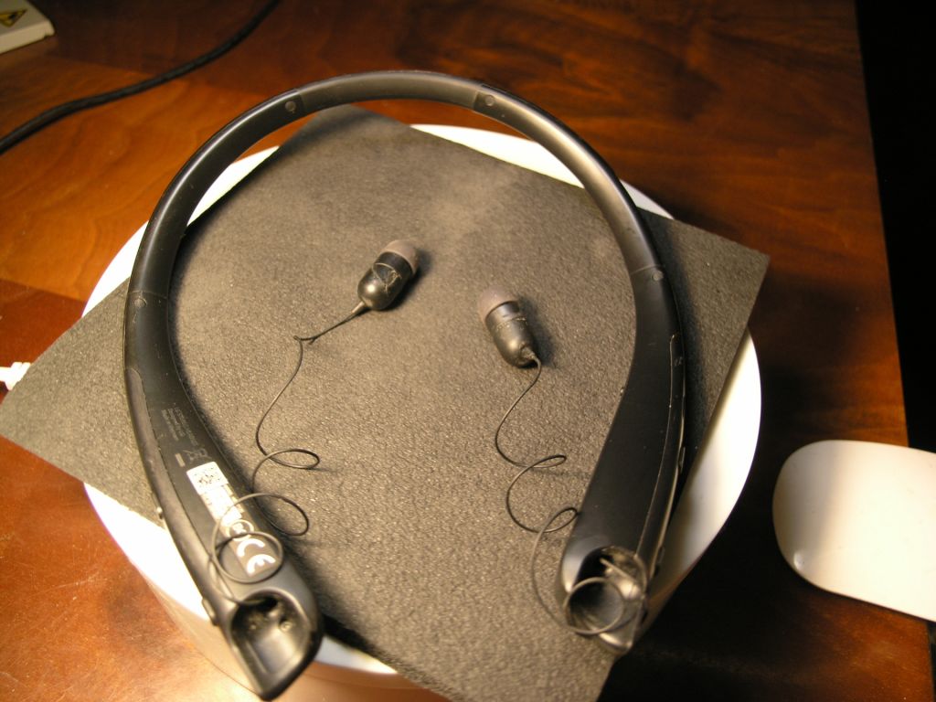Bluetooth гарнитура Harman Cardon LG Tone HBS-1125 - фото фото фото 14