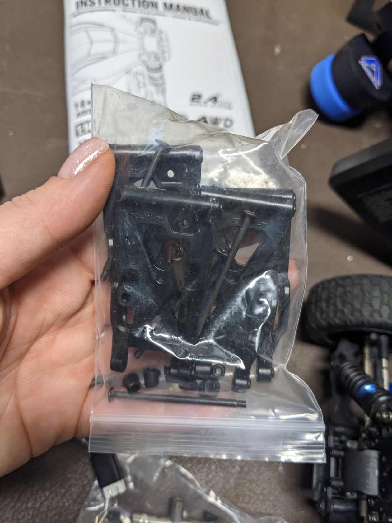 2354 Машинка на пульті багі AMORIL  (1:14 Scale) - фото фото фото 3