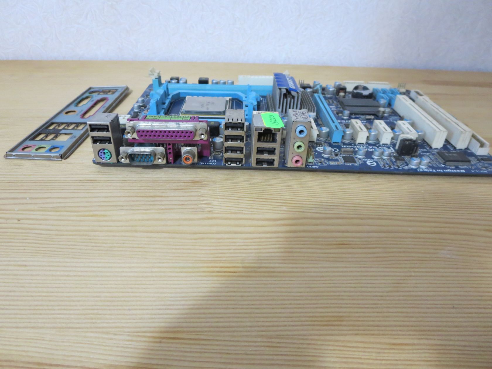 Материнская плата Gigabyte GA-770T-D3L rev. 1.4 + процессор Phenom II X4 B60 - фото фото фото 3