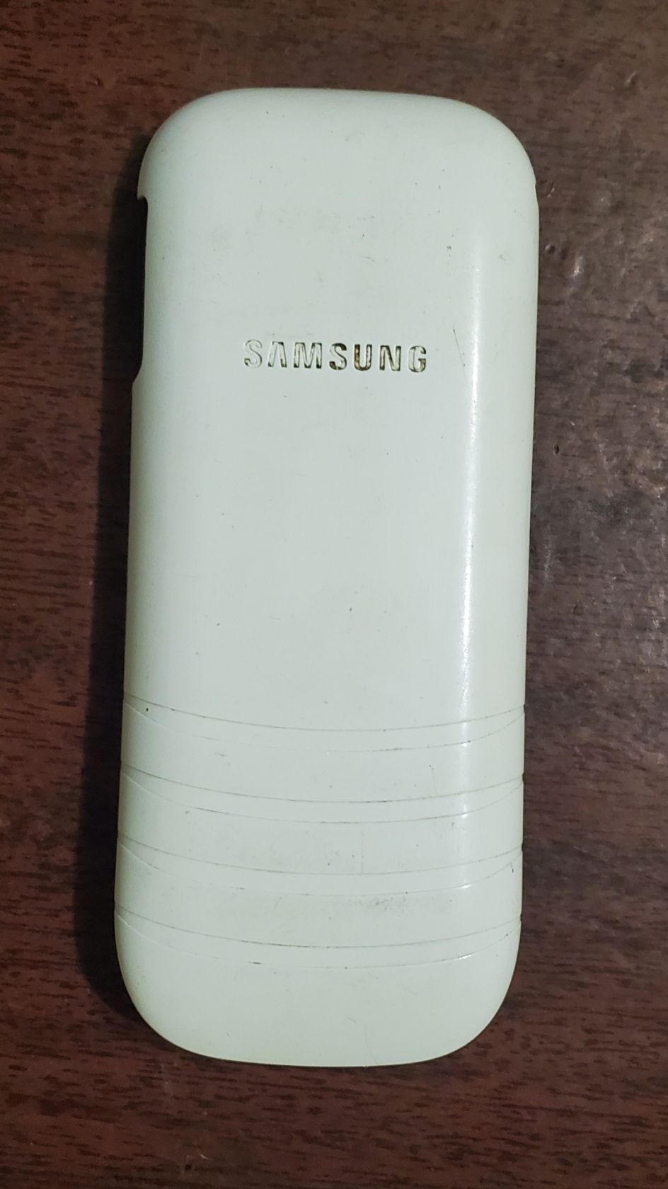 Samsung E1200i біла кришка - фото фото фото 2