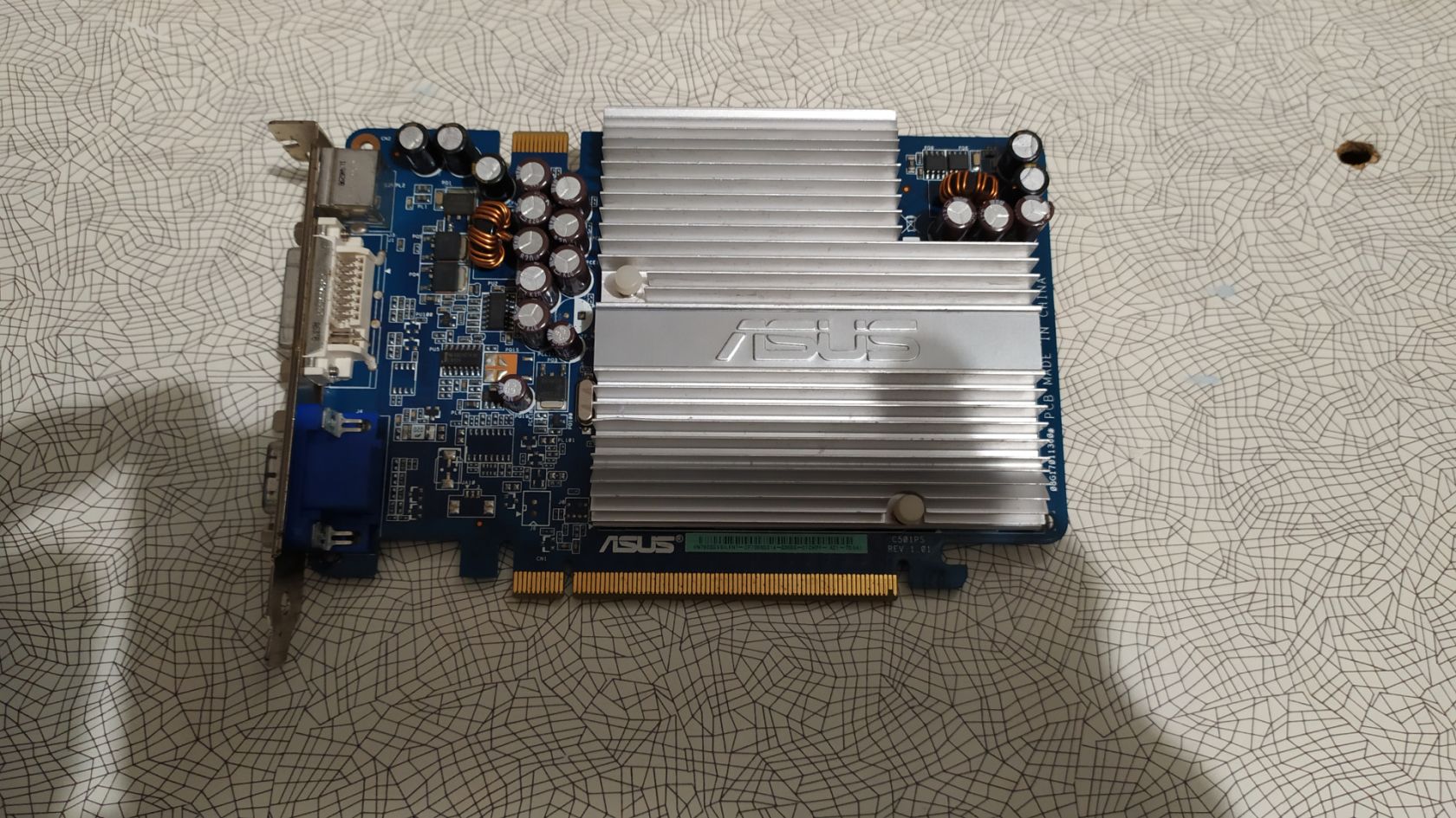 Відеокарта ASUS 7600GS - фото фото фото 2