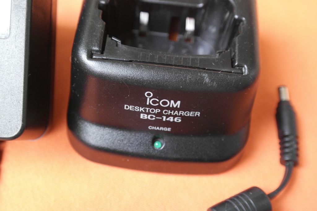 Зарядное устройство Icom BC-146 для Icom IC F11/F21 - фото фото фото 1