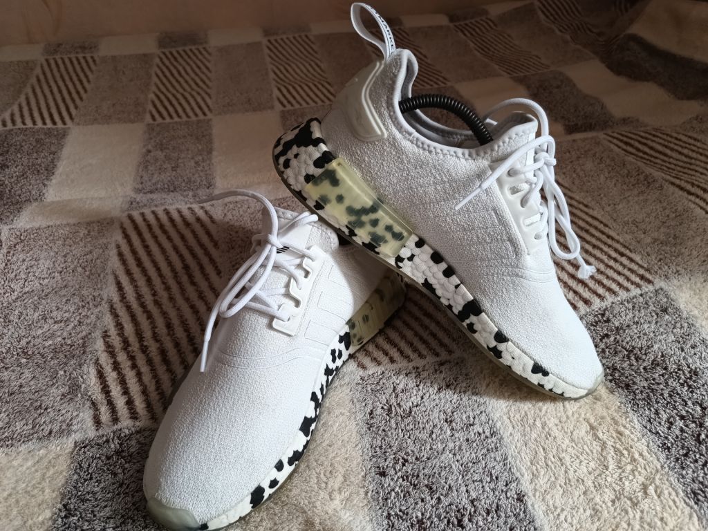 Кросівки Adidas Nmd R1 - фото фото фото 1