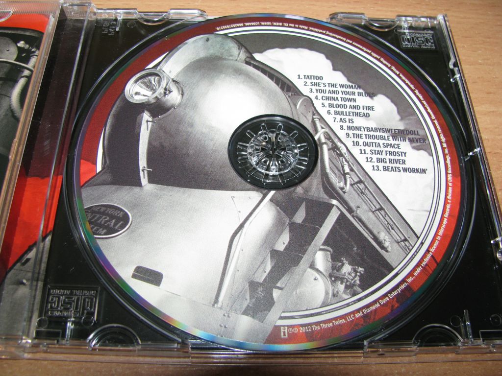 VAN HALEN - A Different Kind Of Truth  (2012 Interscope 1st press) - фото фото фото 2