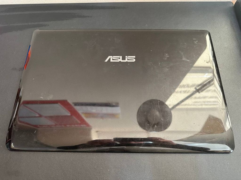 ASUS K52J Крышка матрицы - фото фото фото 0