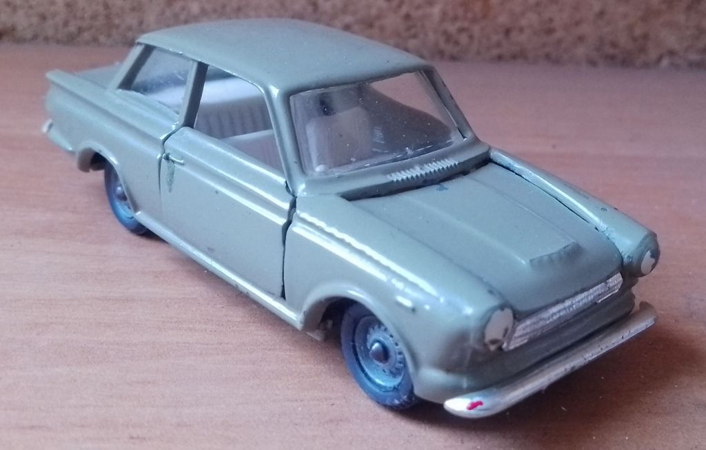 FORD CONSUL CORTINA ФОРД КОНСУЛ КОРТИНА 1/43 ЛЕНИНГРАД СССР - фото фото фото 0