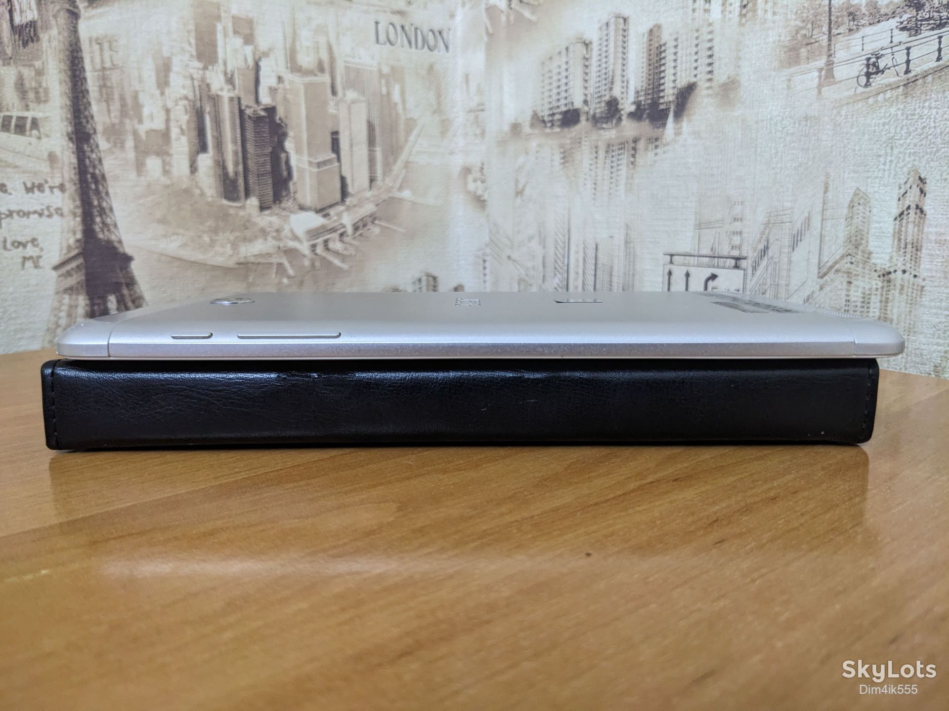 Планшет Acer Iconia Tab 8 A1-840FHD + кожаный чехол RIVACASE - фото фото фото 6