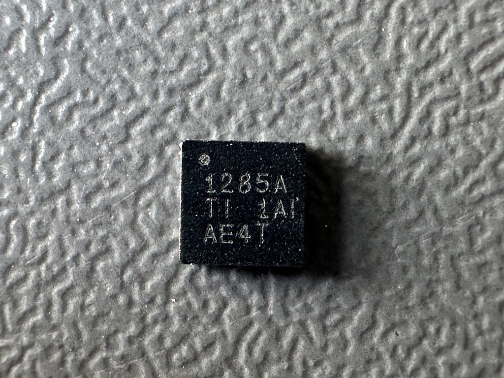 Мікросхема Texas Instruments TPS51285ARUKR Original - фото фото фото 0