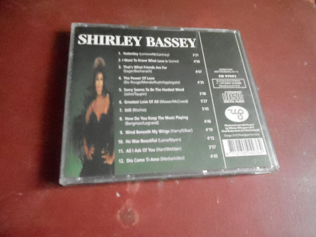 Shirley Bassey CD фирменный б/у - фото фото фото 1