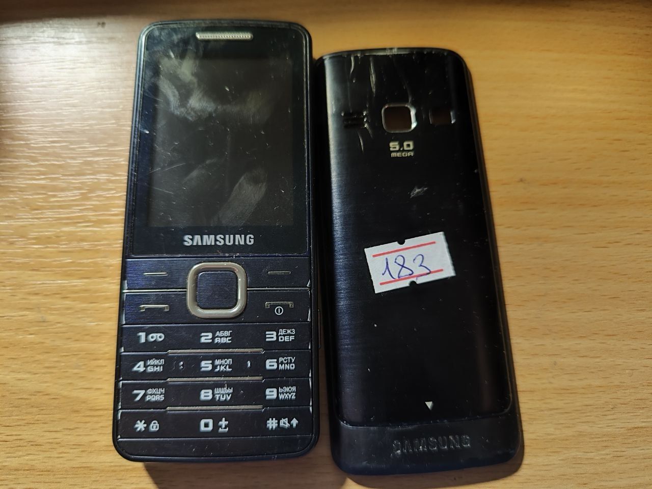 Мобильный телефон Samsung GT-S5610   (лот 183) - фото фото фото 9