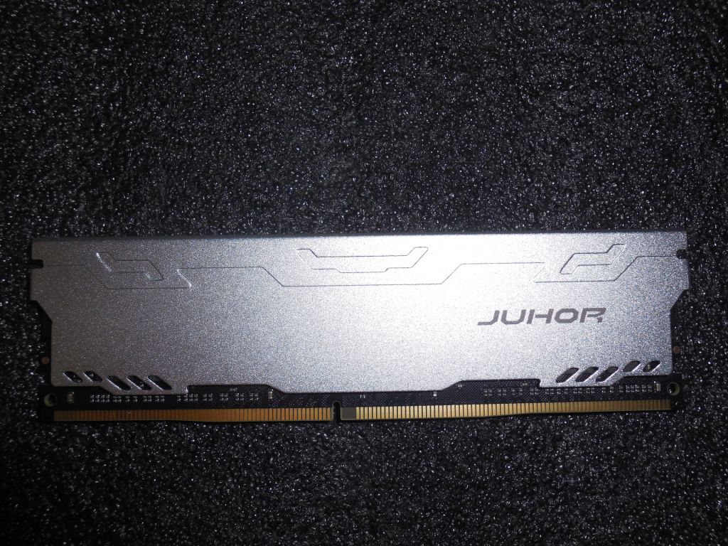 JUHOR 16Gb DDR4 3600MHz Silber б/в - фото фото фото 0