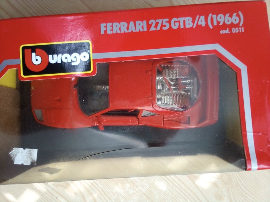 Ferrari F40 by Bburago 1:24 - фото фото фото 3