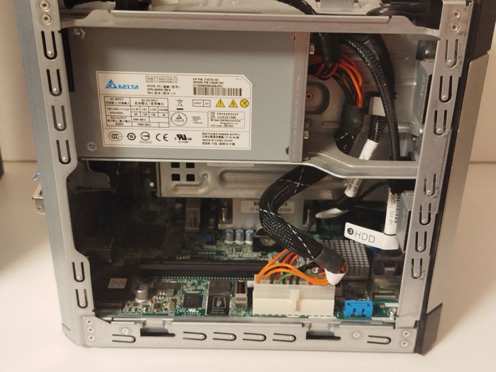 HP Proliant MicroServer Gen8, Xeon E3-1260L 4*2.4Ghz, 16 GB Memory, NO HDD - фото фото фото 5