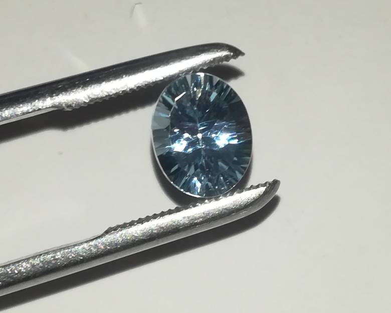 Натуральный топаз голубой 2.78ct 9.6x7.8mm - фото фото фото 2