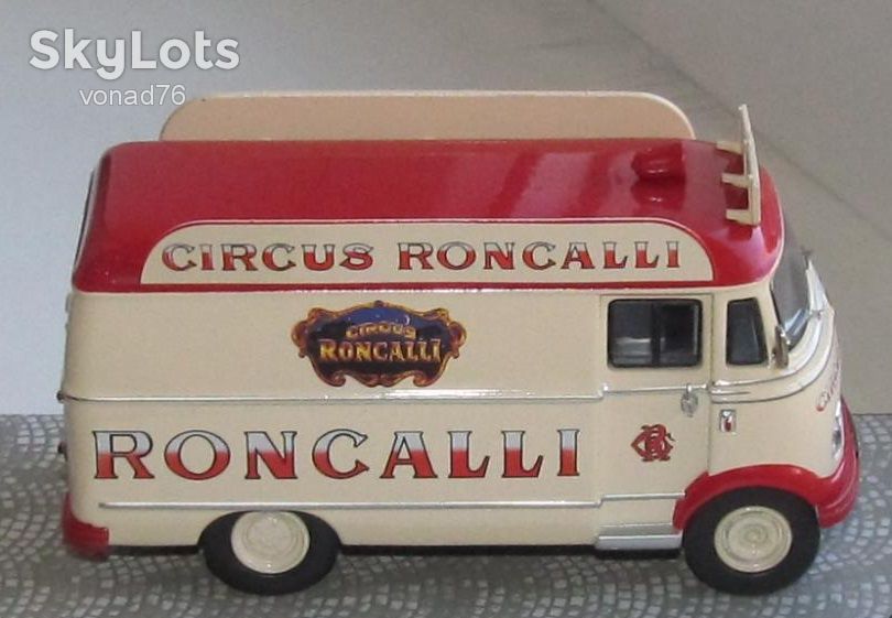 1/43 MERCEDES-BENZ L 319 Circus Roncalli. Limit 1000pcs. Premium ClassiXXs. РАРИТЕТ. - фото фото фото 0
