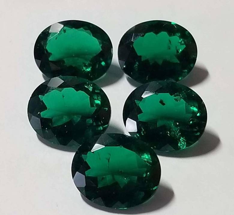 Изумруд гидротермальный  12 х 9  мм - фото фото фото 2