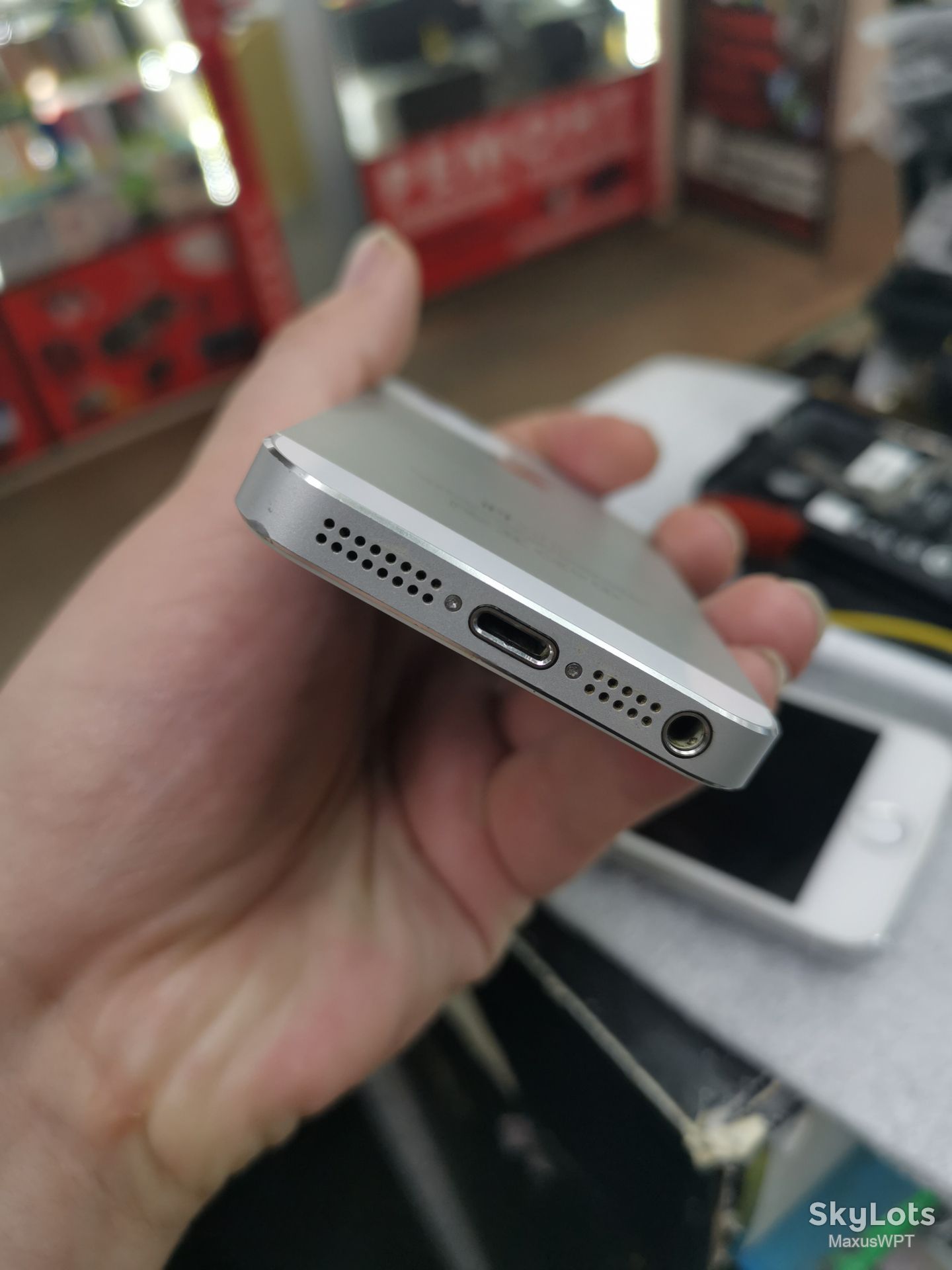 #Shop iphone 5s silver  7422 - фото фото фото 4