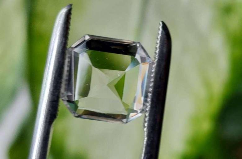 Белый Кварц  5.63  ct   11mm - фото фото фото 5