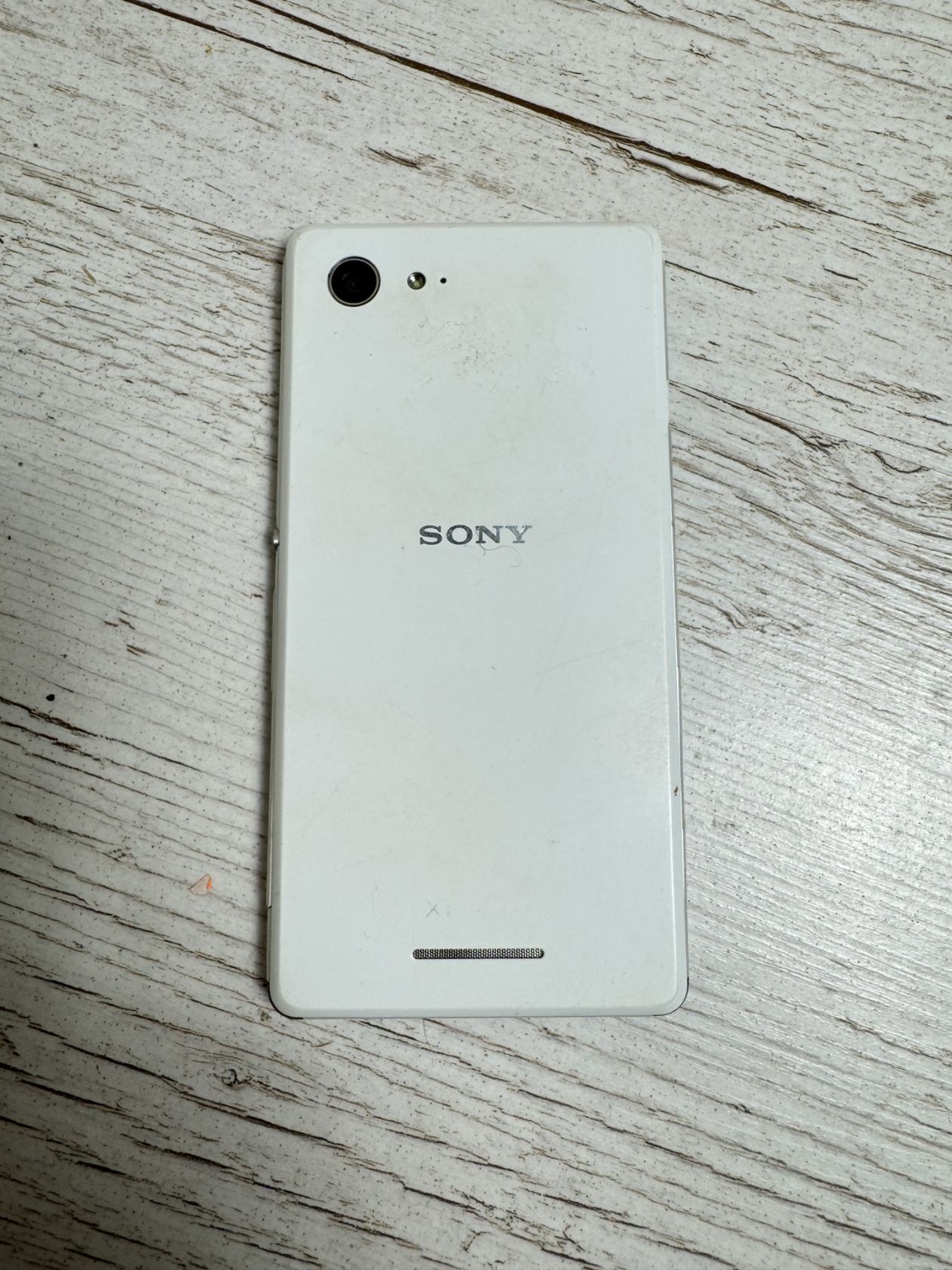 Телефон Sony Xperia E3   (D2202) - фото фото фото 3
