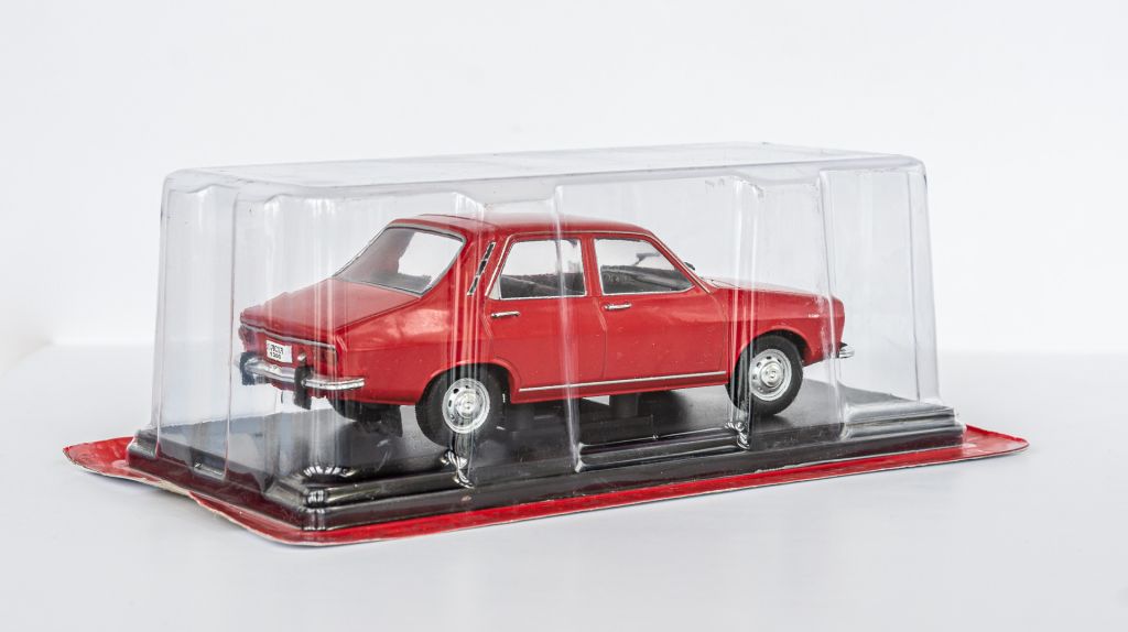 1:24 Dacia 1300 1970 red, Hachette - фото фото фото 3