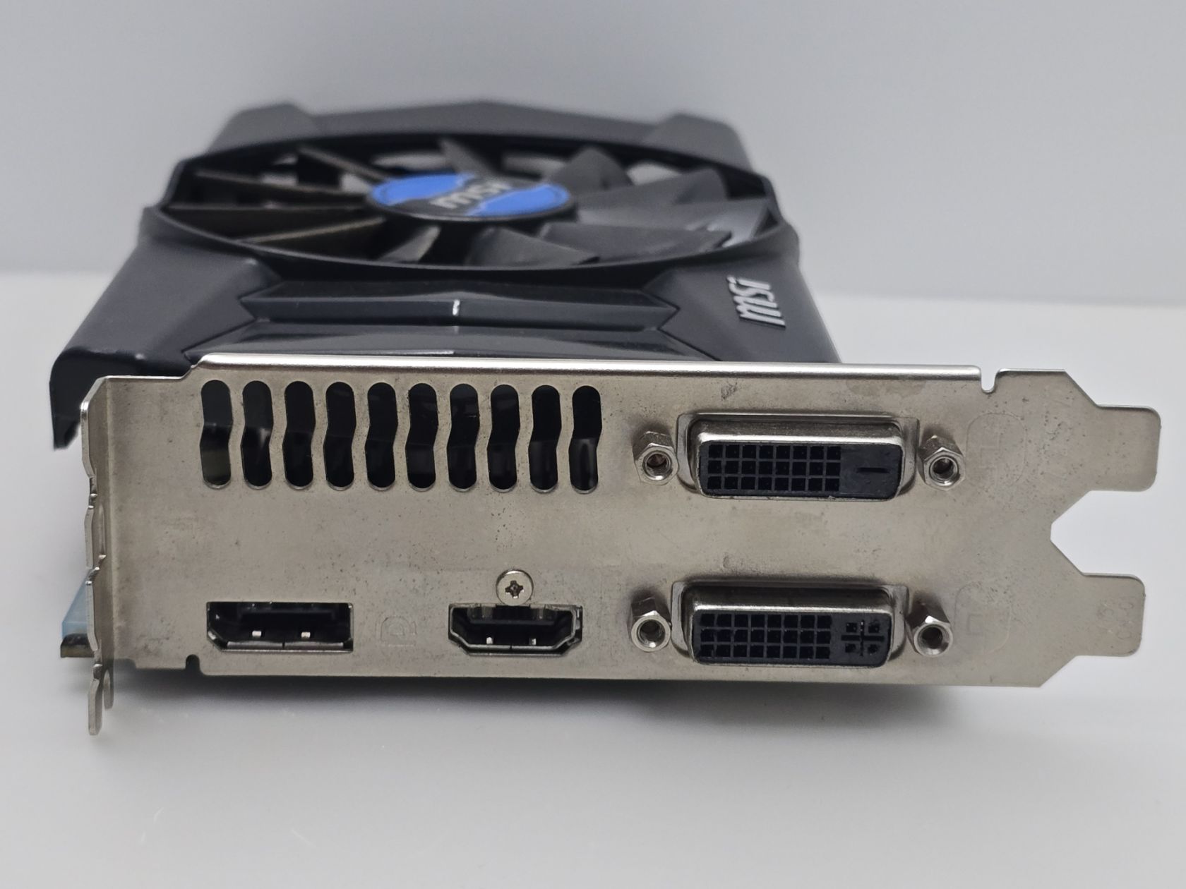 Відеокарта MSI Radeon R7 260 1GB  (GDDR5,128 Bit,HDMI,PCI-Ex,Б/у) - фото фото фото 1