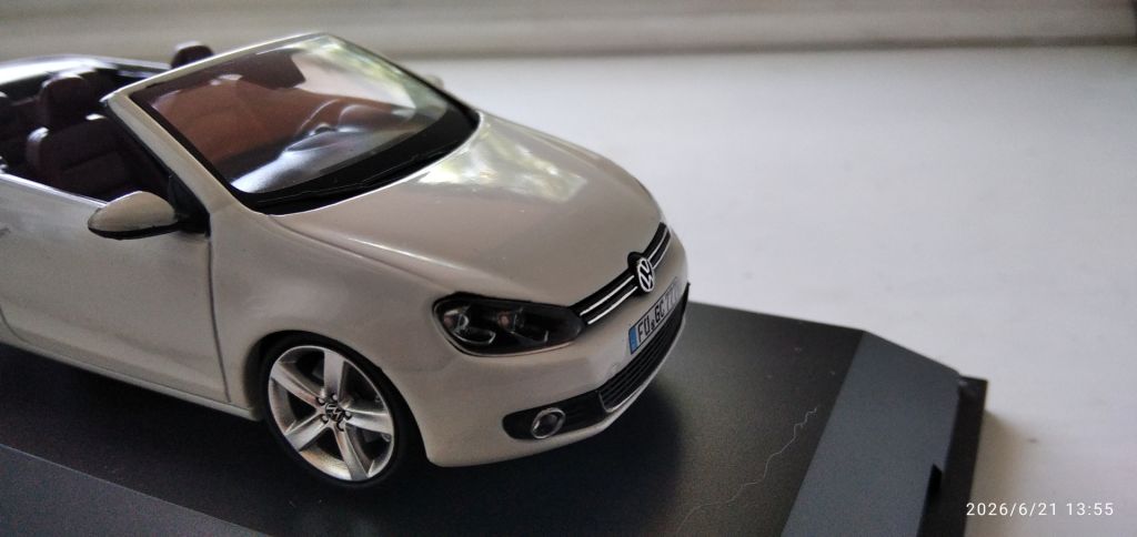 VOLKSWAGEN GOLF CABRIO  SCHUCO M 1:43   ОПЛАТА ЛОТА ПРИ ОТРИМАНІ ! - фото фото фото 5