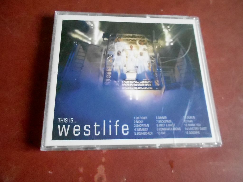 Westlife Volume Two Nomber One CD фирменный б/у - фото фото фото 1