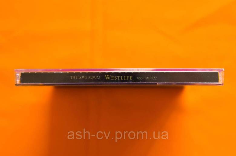 Музичний диск CD. WESTLIFE - The love album - фото фото фото 1