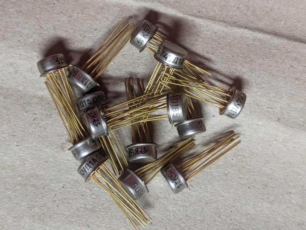 574УД2А  К574УД2Б  574УД2В                         (5-5) - фото фото фото 0