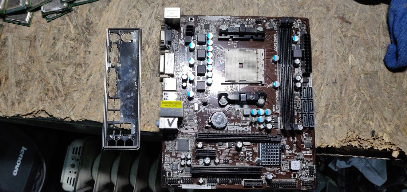 Мат.плата ASRock FM2A75M-DGS SocketFM2 AMD A75 PCI-E+Dsub+DVI+GbLAN SATA RAID MicroATX 2DDR3 №200112 - фото фото фото 0