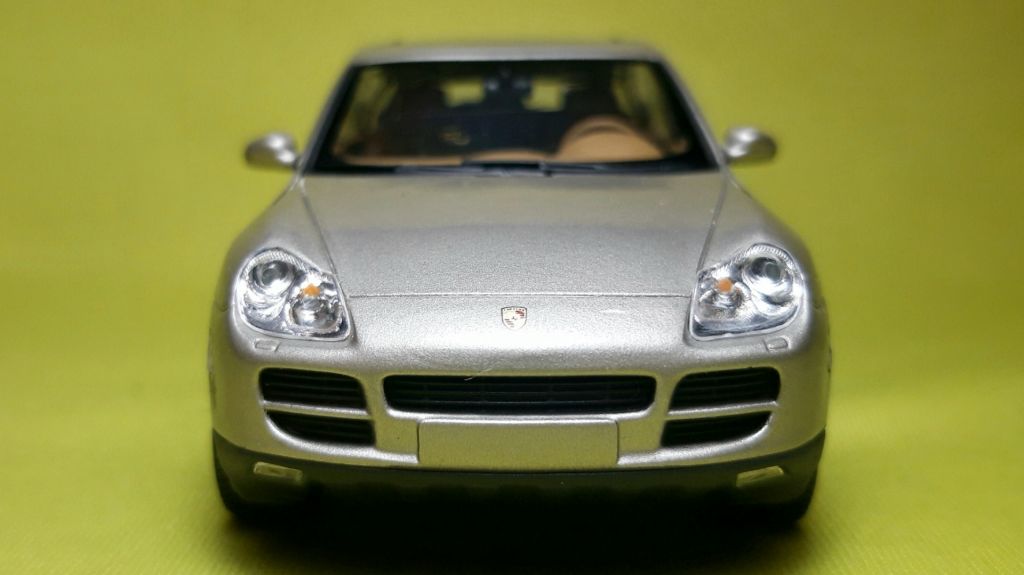 Модель 1/43 Porsche Cayenne    (Minichamps) - фото фото фото 3