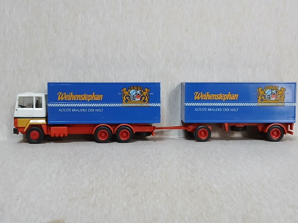 Автомобіль Ford Transcontinental. HERPA 1:87 H0  (61725.00/4). - фото фото фото 3