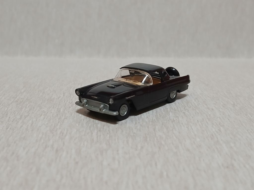 Автомобіль FORD T-Bird'56. PRALINE 1:87 H0  (11725.50/4) . - фото фото фото 0