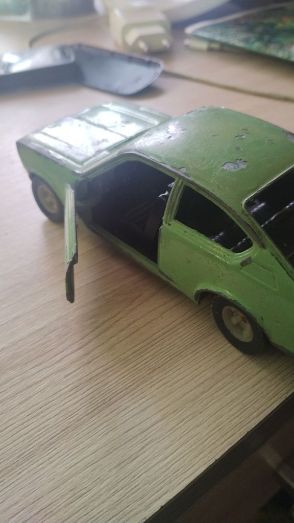 Opel kadett coupe scala 1/24 + броневик - фото фото фото 7