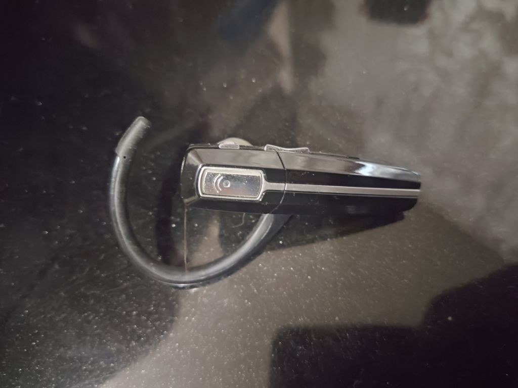 Гарнитура Bluetooth Plantronics Voyager 815 - фото фото фото 1